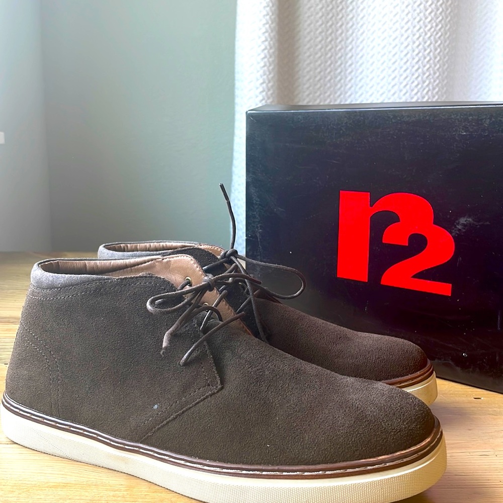 New Size 11 suede lace up boots